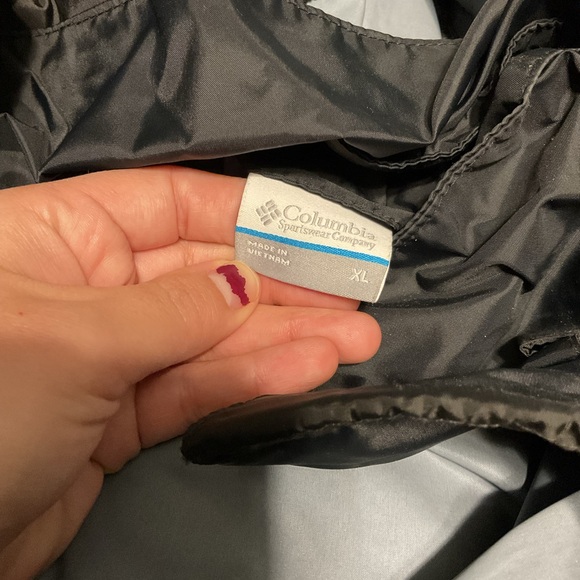 Columbia - Picture 3 of 3